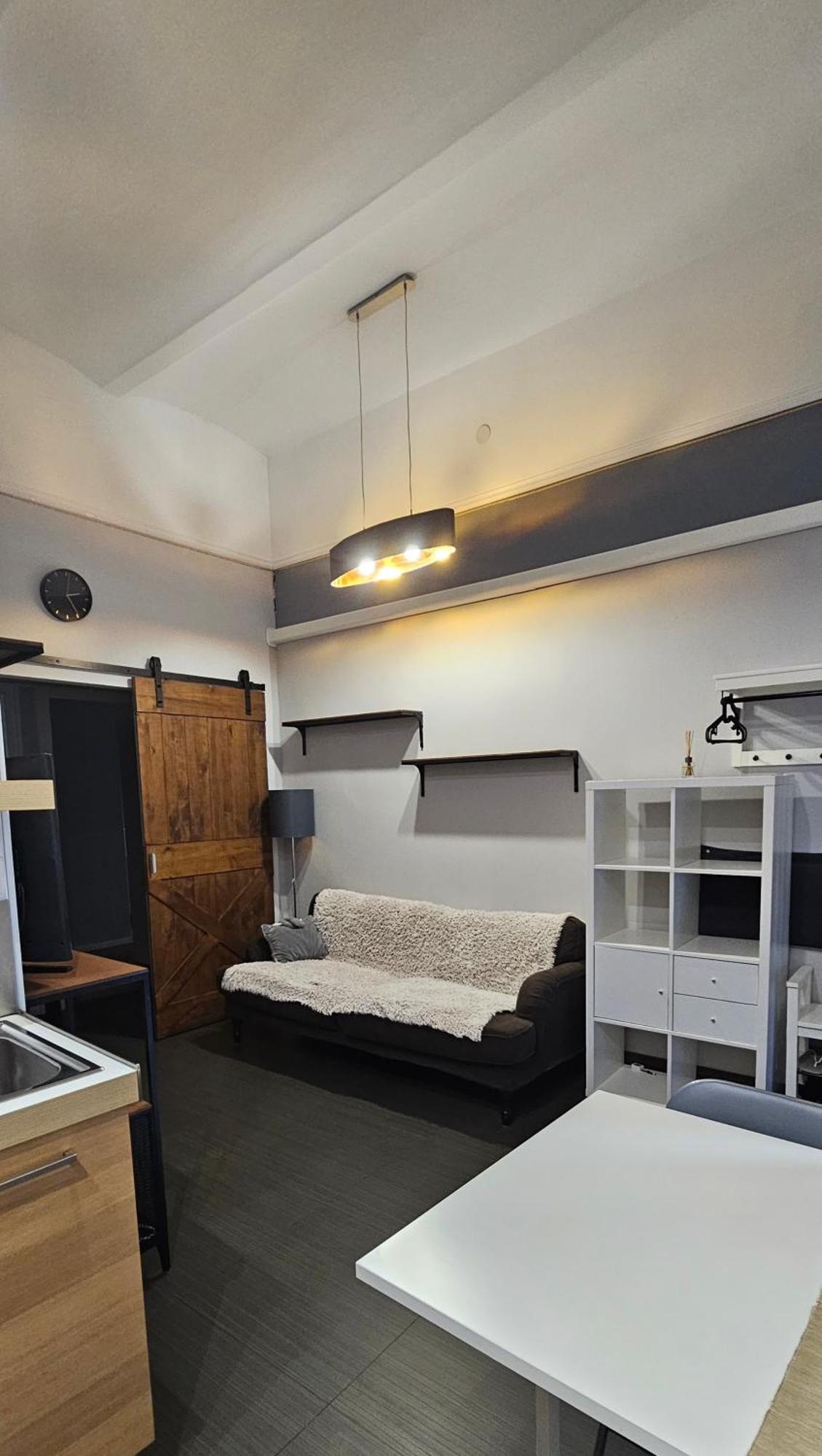 Central Dob Apartman Budapest Exteriör bild