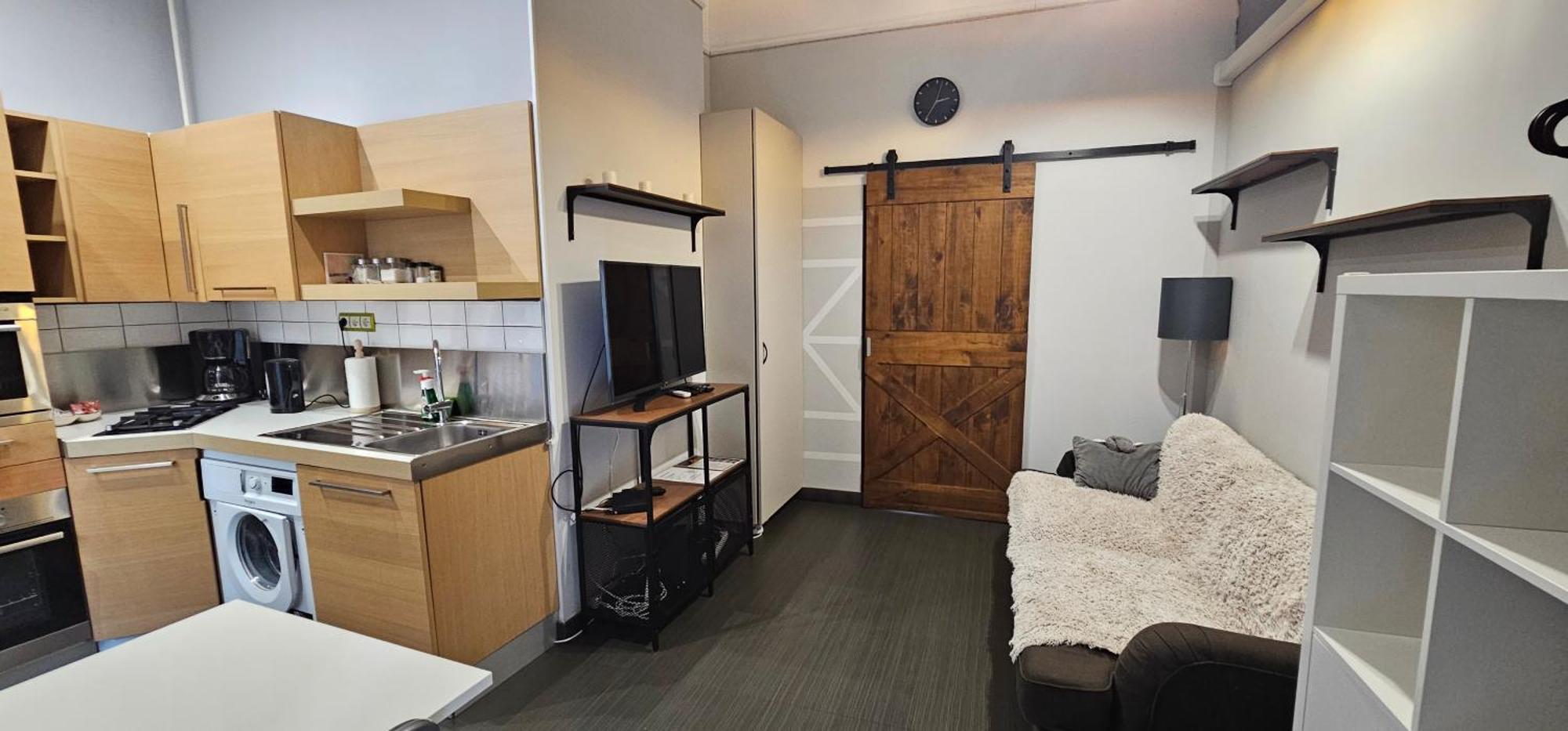 Central Dob Apartman Budapest Exteriör bild
